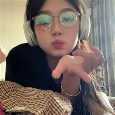 春色无边满杏林