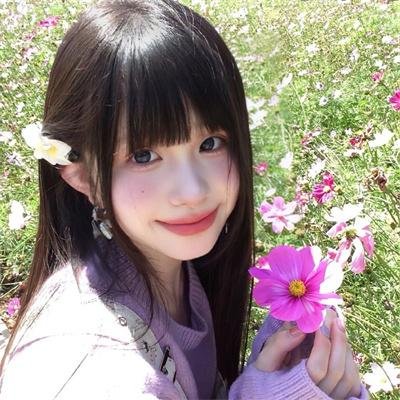 年轻女人